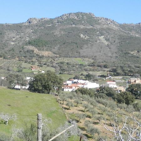 Apartamentos Rurales En Plena Sierra La Calera Extérieur photo