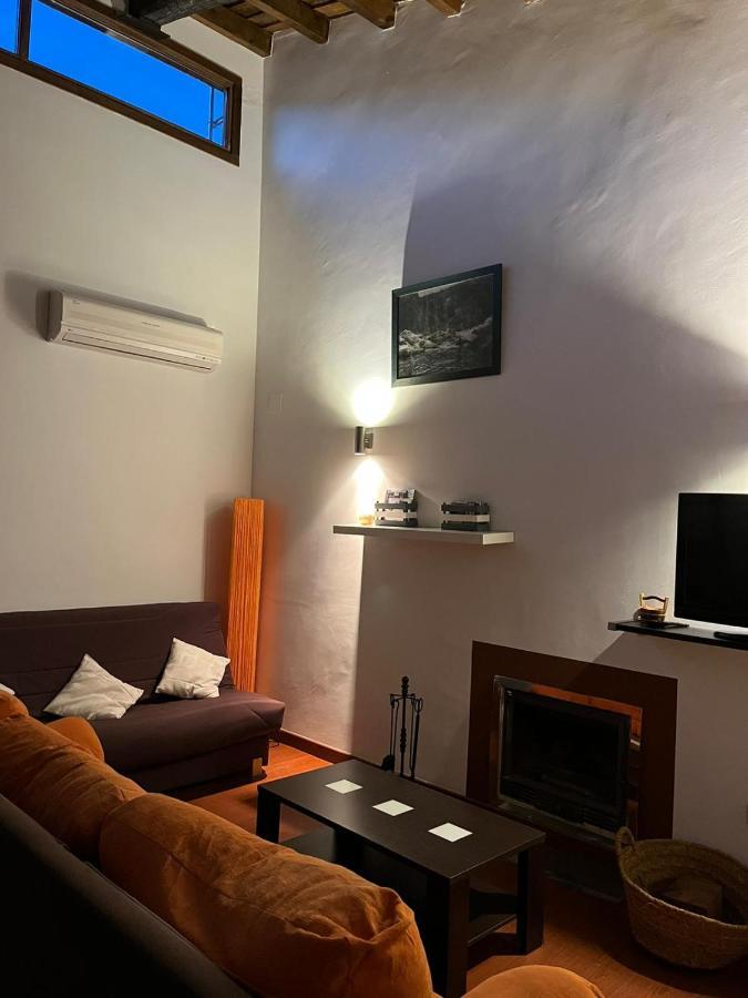 Apartamentos Rurales En Plena Sierra La Calera Extérieur photo