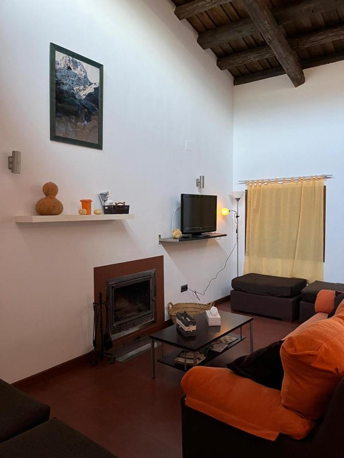 Apartamentos Rurales En Plena Sierra La Calera Extérieur photo