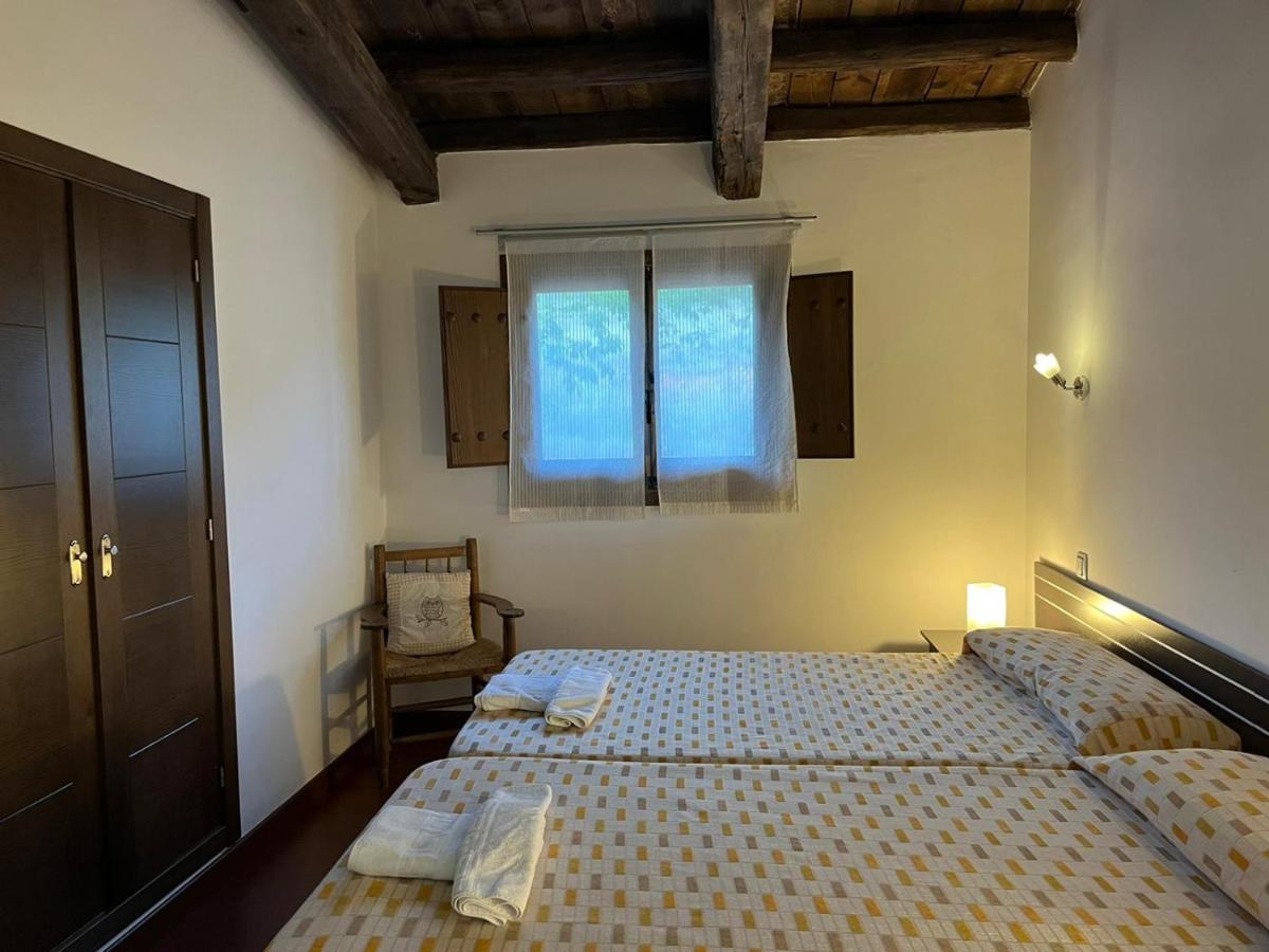 Apartamentos Rurales En Plena Sierra La Calera Extérieur photo